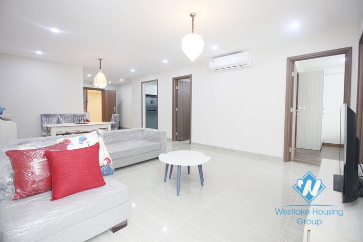 Brand new high floor apartment for rent in new building Ciputra, Ha Noi